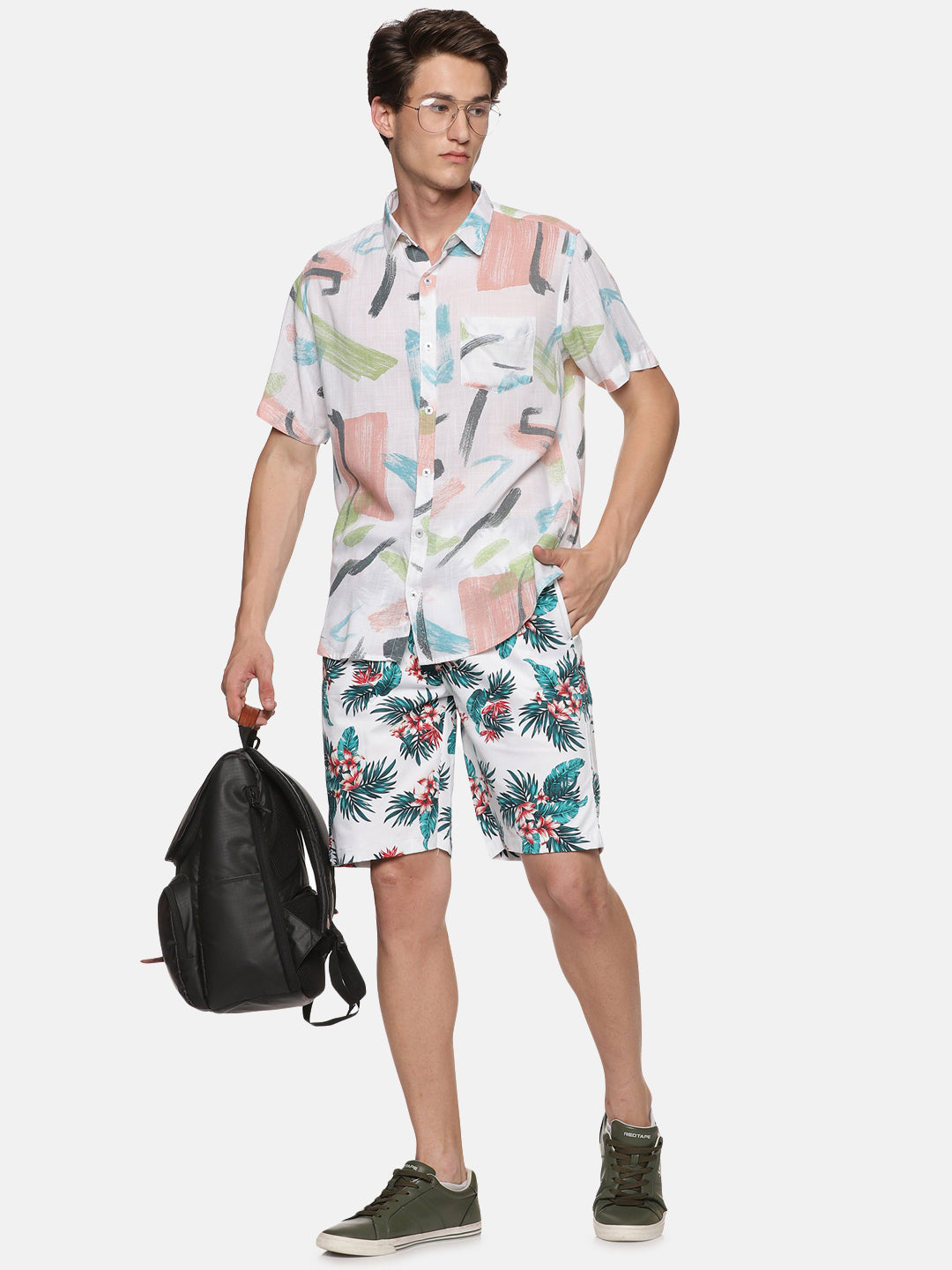 Carnival Men's Tropical Printed Shorts